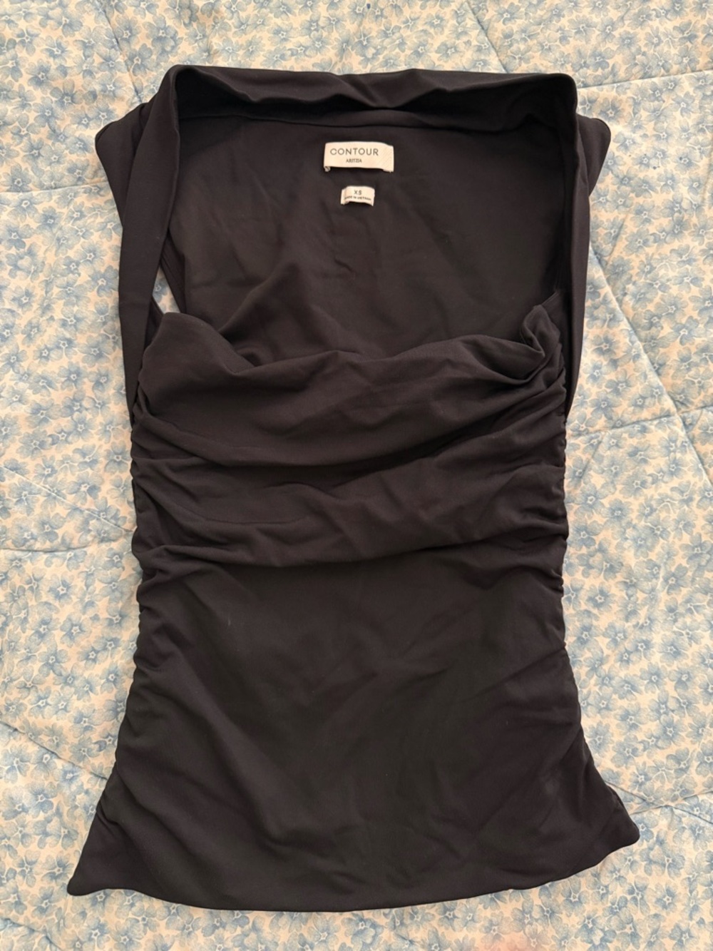 Aritzia Contour Black Flourish Top